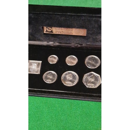 129 - CASED SET OF 1978 ISLE OF MAN PROOF COINS BY POBJOY MINT