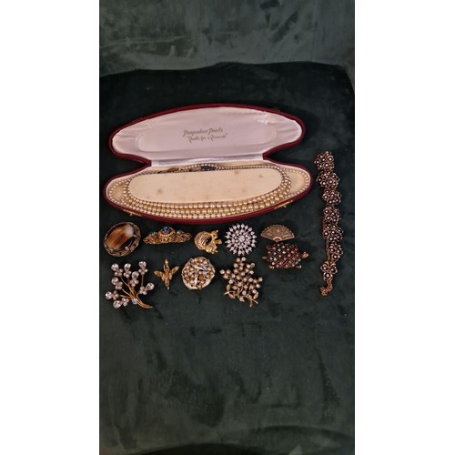 156 - BOX OF ASSORTED COSTUME JEWELLERY INC BROOCHES, NECKLACES, CUFFLINKS ETC