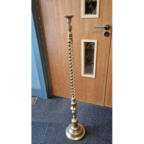 65 - LOVELY HEAVY BRASS TWISTED CANDLE HOLDER - 120CMS H - COLLECTION ONLY OR ARRANGE OWN COURIER