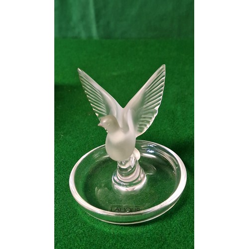 232 - BEAUTIFUL LALIQUE FROSTED CRYSTAL 