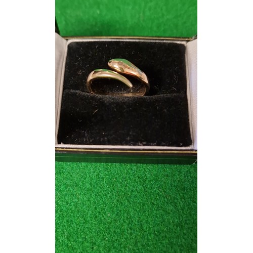 279 - LOVELY SILVER VERMEIL DIAMOND SET SNAKE RING