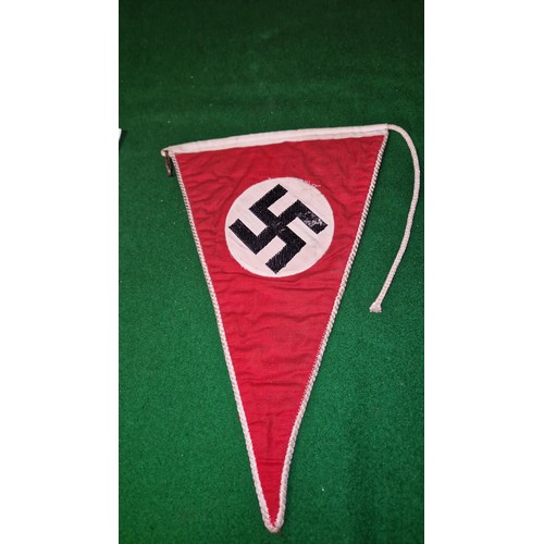 292 - WW11 NAZI CAR PENNANT