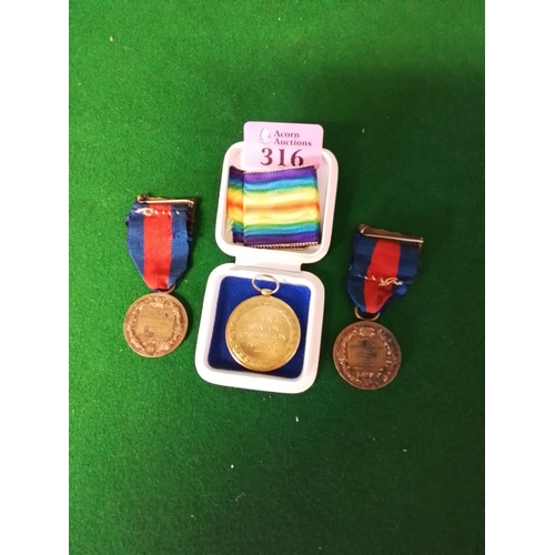 316 - WW1 MILITARY MEDAL & 2 X EARLY SCHOOL ATTENDANCE MEDALS