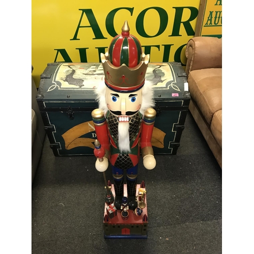 462 - VERY LARGE EMPEROR NUTCRACKER - 105CMS H - COLLECTION ONLY OR ARRANGE OWN COURIER