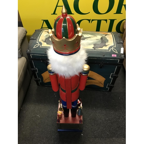 462 - VERY LARGE EMPEROR NUTCRACKER - 105CMS H - COLLECTION ONLY OR ARRANGE OWN COURIER