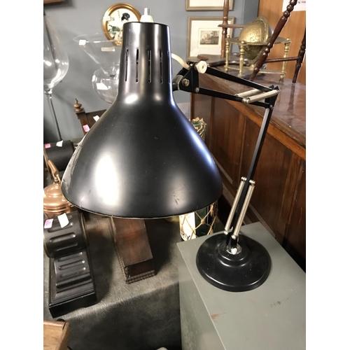 643 - VINTAGE ANGLE POISE LAMP - ELECTRICAL ITEMS SHOULD B E CHECKED BY A QUALIFIED ELECTRICIAN