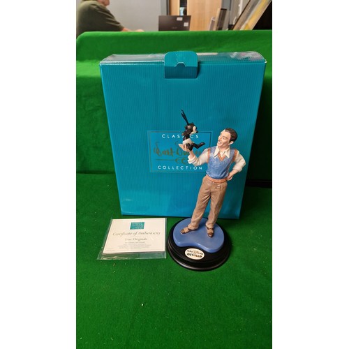 BOXED DISNEY FIGURE 