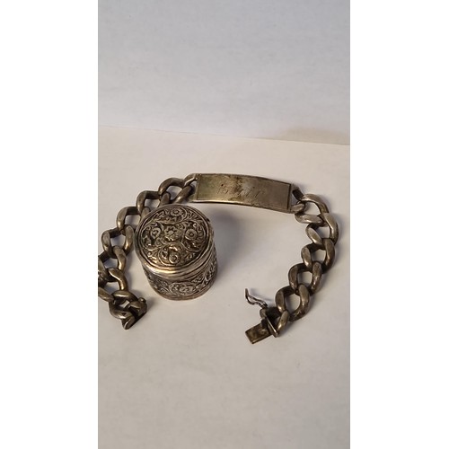102 - PRETTY LIDDED POT TESTS SILVER & HEAVY ID BRACELET TESTS SILVER - WEIGHT TOGETHER 95 GRMS