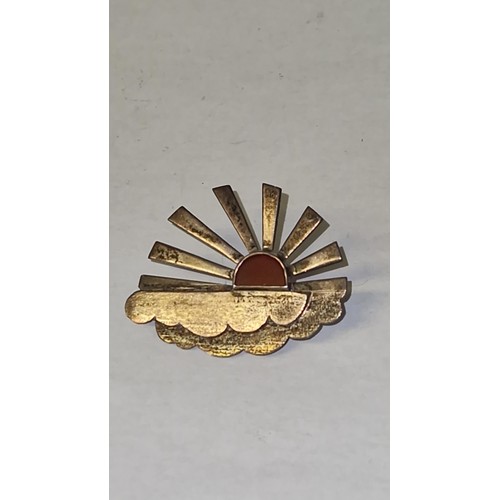 117 - LOVELY SILVER HALLMARKED BROOCH - MAKERS CSB