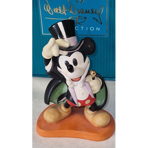 267 - BOXED WALT DISNEY CLASSICS COLLECTION 