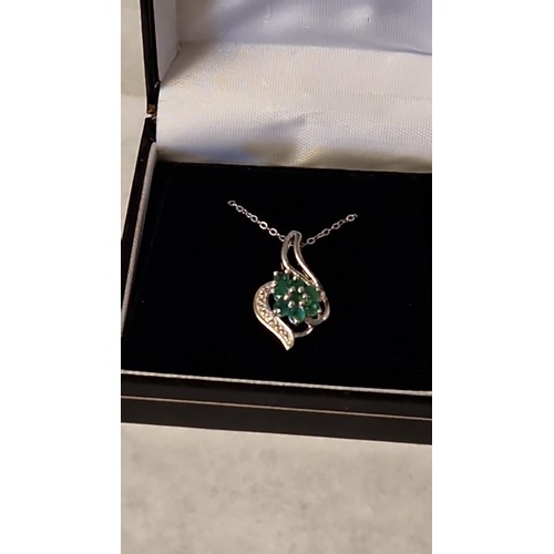 73 - VERY PRETTY SILVER EMERALD & DIAMOND PENDANT & CHAIN