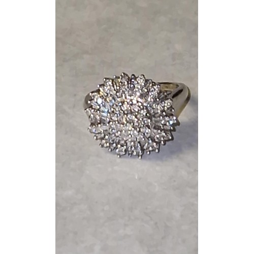 87 - VERY PRETTY 9CT WHITE GOLD DIAMOND CLUSTER RING - RING SIZE P