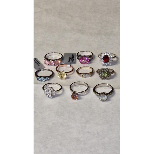 90 - 10 X VERY PRETTY STONE SET SILVER RINGS