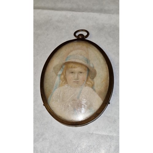 166 - BEAUTIFUL CASED WATERCOLOUR PORTRAIT OF A YOUNG GIRL - CASE CLOSED 10CMS X 12CMS - PORTRAIT 7CMS X 5... 