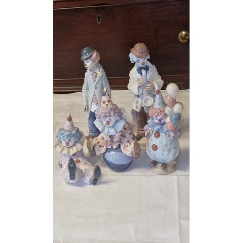 383 - LOVELY COLLECTION OF 5 X LLADRO CLOWNS ALL RETIRED FIGURES = SAD SAX, LITTLEST CLOWN, TIRED FRIEND, ... 