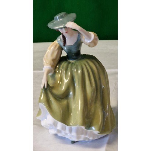 402 - LOVELY ROYAL DOULTON FIGURE 