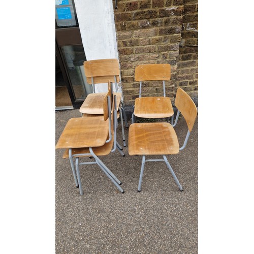 963 - 5 X VINTAGE CHILDRENS SCHOOL CHAIRS - IN USED CONDITION - COLLECTION ONLY OR ARRANGE OWN COURIER - P... 