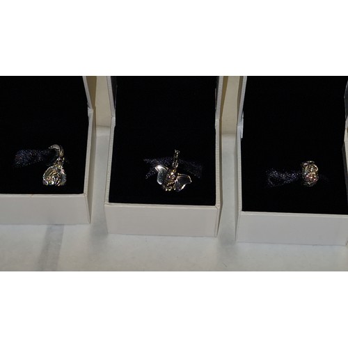 131 - 3 X BEAUTIFUL GENUINE SILVER PANDORA CHARMS - DISNEY CHARACTERS - SNOW WHITE EVIL QUEEN, DUMBO & 7 D... 