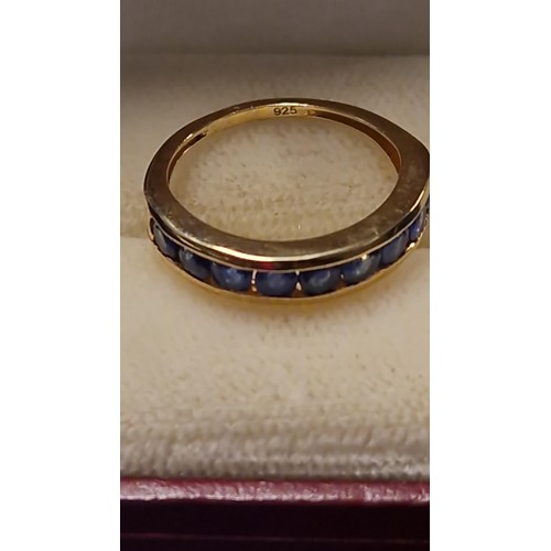 180 - VERY PRETTY SILVER GILT SAPHIRE RING - RING SIZE