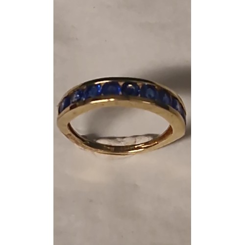 180 - VERY PRETTY SILVER GILT SAPHIRE RING - RING SIZE