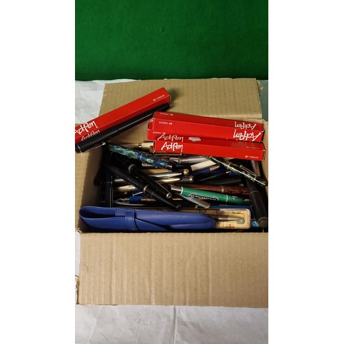 196 - VERY VERY LARGE BOX OF ASSTD PENS INC FOUNTAIN PENS & 4 X BOXED 