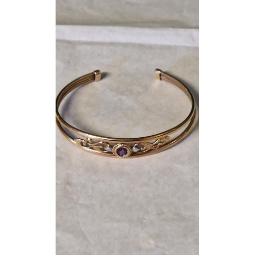 224 - BEAUTIFUL 9CT GOLD BANGLE SET AMETHYST - WEIGHT OVERALL 9.5 GRMS