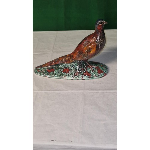 700 - LARGE LOVELY ANITA HARRIS PHEASANT - SIGNED TO BASE 30CMS X 22CMS