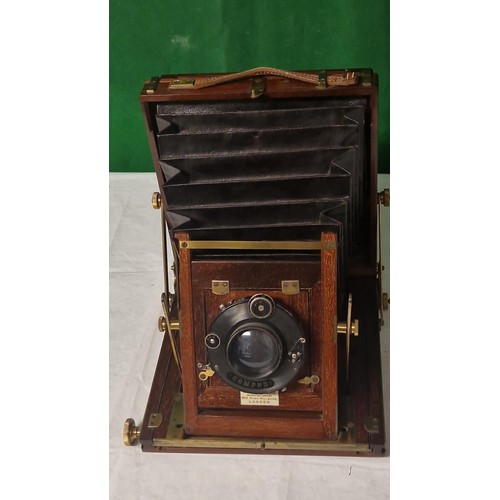 705 - FABULOUS EARLY PLATE FOLDING CAMERA 