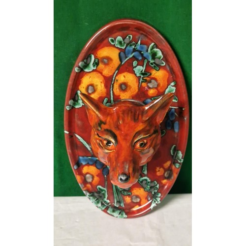 713 - LOVELY ANNITA HARRIS FOX HEAD ON PLAQUE - GOLD SIGNATURE TO BASE - 23CMS X 14CMS X 15CMS H