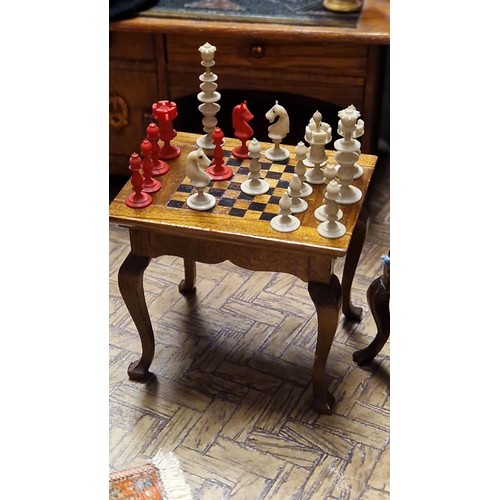 574 - LOVELY DOLLS HOUSE ROOM SETTING INC BEAUTIFUL CHESS TABLE, FIREPLACE AND ACCESSORIES -  ****PLEASE N... 