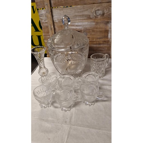 788 - LARGE HEAVY CRYSTAL PUNCH BOWL WITH LADLE & 6 X GLASSES & VASE & TANKARD