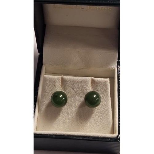 69 - LOVELY PAIR OF BOXED 9CT GOLD JADE EARINGS