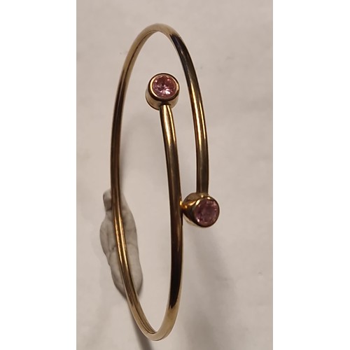 70 - BEAUTIFUL 9CT GOLD BANGLE SET STONES