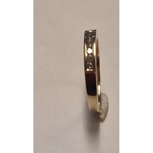 94 - LOVELY 9CT GOLD DIAMOND RING - RING SIZE O