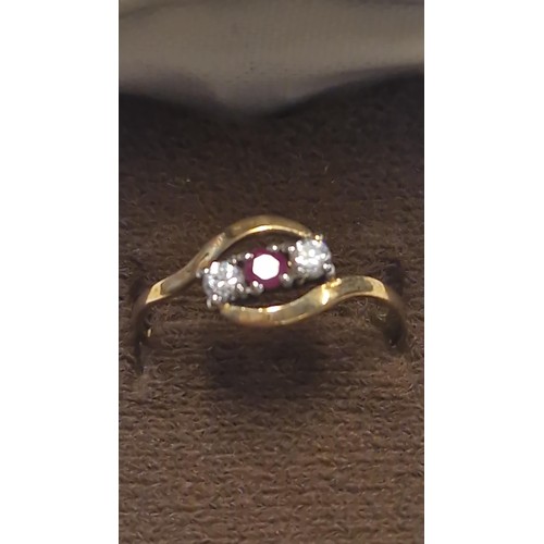 96 - BEAUTIFUL 9CT GOLD RUBY & DIAMONDS RING - RING SIZE R