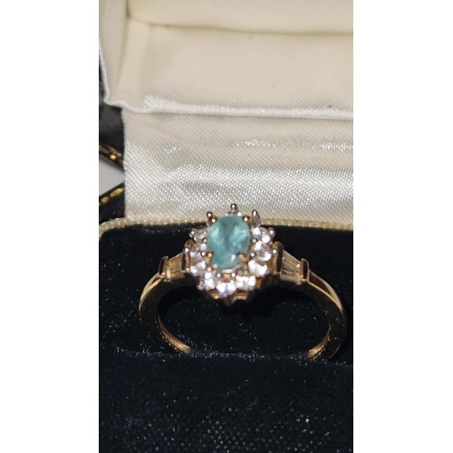 135 - PRETTY SILVER GILT AQUAMARINE & WHITE TOPAZ RING - P 1/2