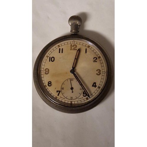 181 - LOVELY VINTAGE SWISS MADE MILITARY POCKET WATCH - CLOCKS AND WATCHES ARE NOT TESTED