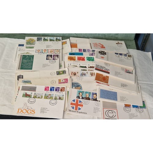 392 - LARGE QTY OF FDCs & ALBUMS OF STAMPS