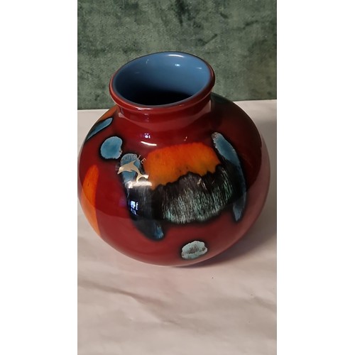 263 - LOVELY POOLE BOLBOUS SHAPE VASE IN THE 