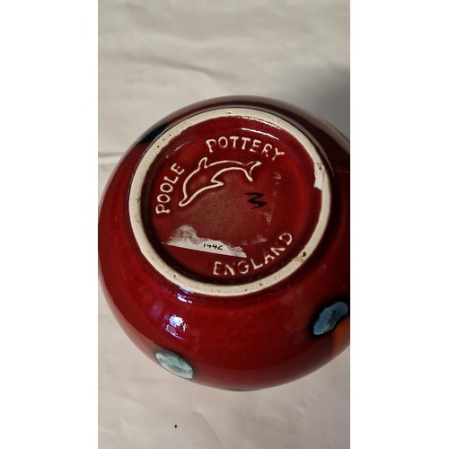 263 - LOVELY POOLE BOLBOUS SHAPE VASE IN THE 