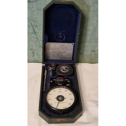 293 - VINTAGE CASED SMITHS TACHOMETER