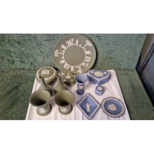 296 - LARGE QTY OF VARIOUS WEDGWOOD ITEMS
