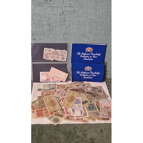 406 - QTY OF MIXED VINTAGE FOREIGN BANK NOTES INC 2 X BOOKLETS OF ROTHMANS RARE BANK NOTES