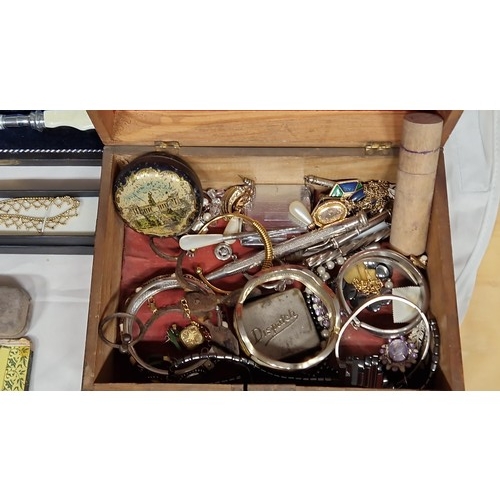 120 - QTY OF CUTLERY, DOMINOES, SMALL TRAVEL CLOCK & BOX OF COSTUME JEWELLERY & INTERESTING ITEMS ETC
