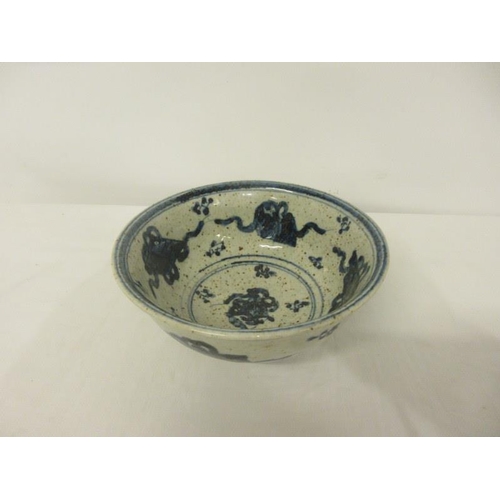 219 - A small Chinese bowl. Diameter 6