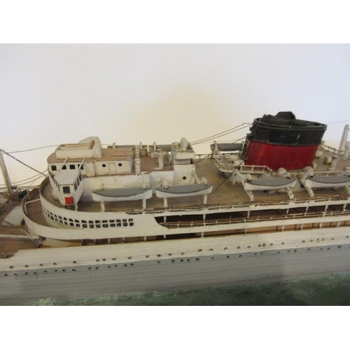 85 - MV Stirling Castle, Fine old ships model cased, bulit at Harland & Wolff, Belfast and launched in 19... 