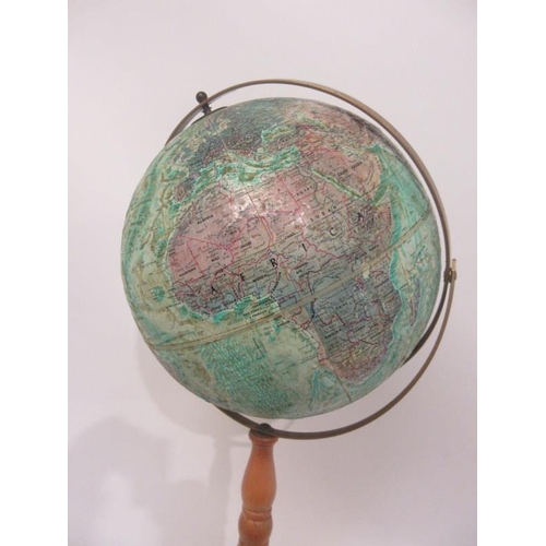 242 - Globe of the World on metal base. (World Ocean Series)