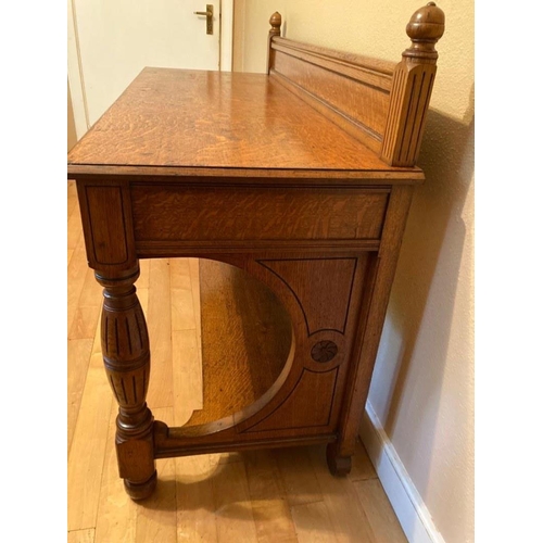 216 - A good quality 19th century oak side table in the manner of A.W. Pugin. W. 145cm, D. 56cm, H. 100cm ... 