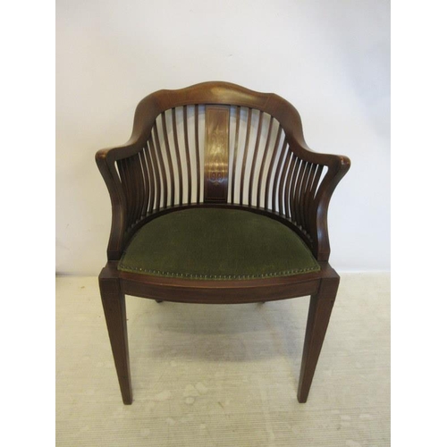 48 - A good Edwardian inlaid mahogany drawing room chair.