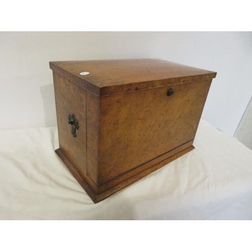 90 - A good Victorian oak stationery/writing box with well fitted interior - very original and in fine co... 